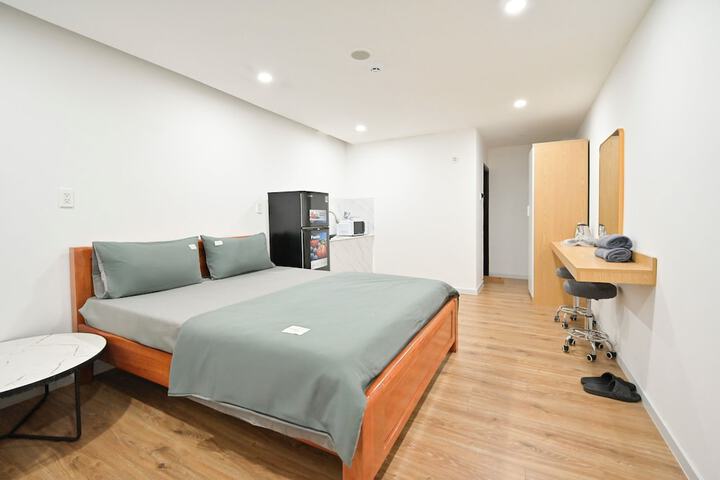 Room 6 of 56