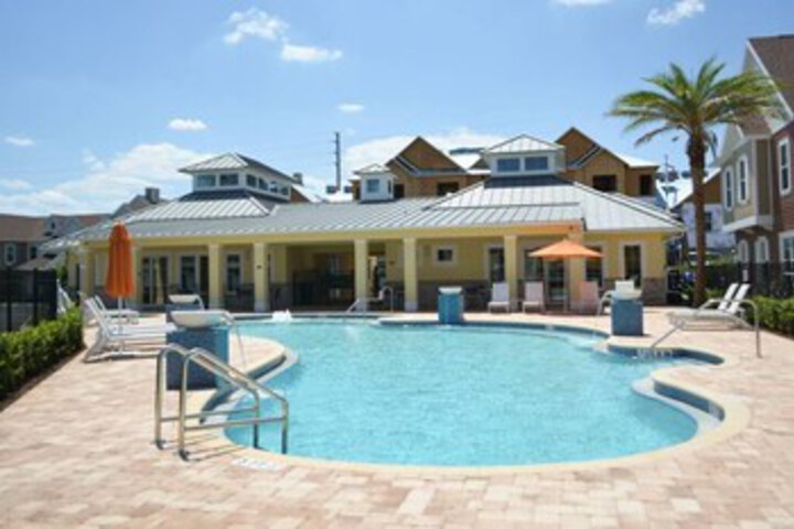 Pool 60 of 121