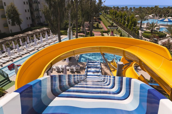 Pool 40 of 138