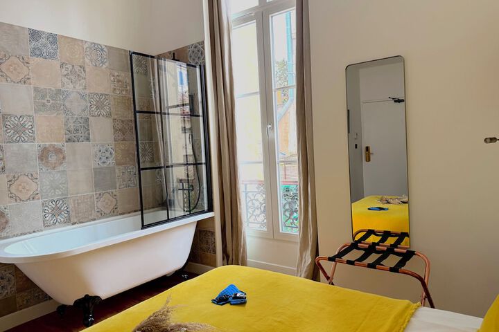 Room 21 of 42