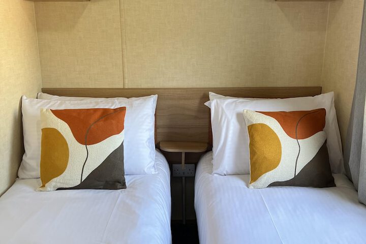 Room 3 of 31