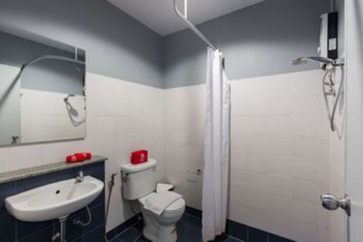 Room 3 of 22