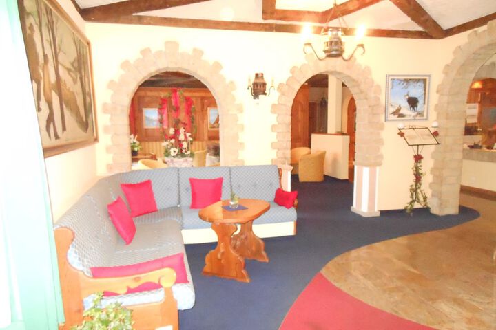 Hotel 5 of 49