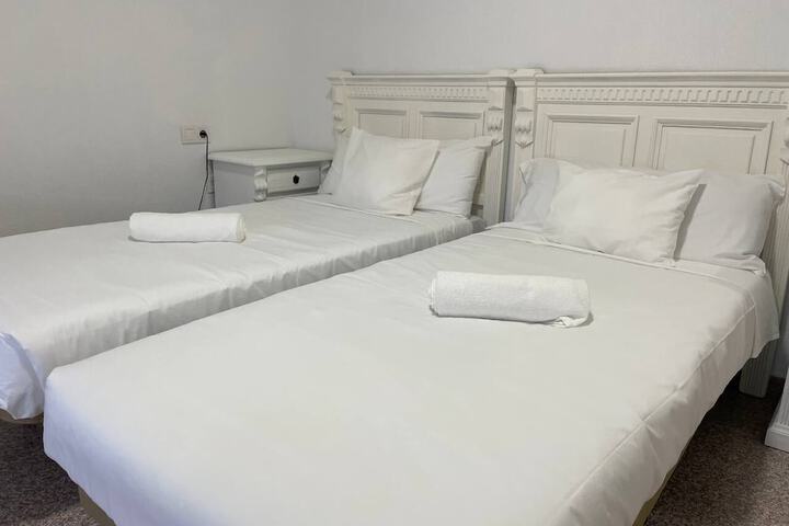 Room 8 of 41