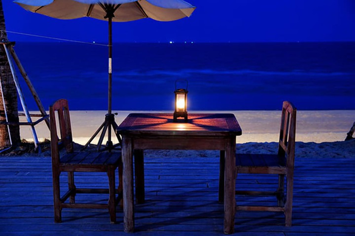 Dining 98 of 111
