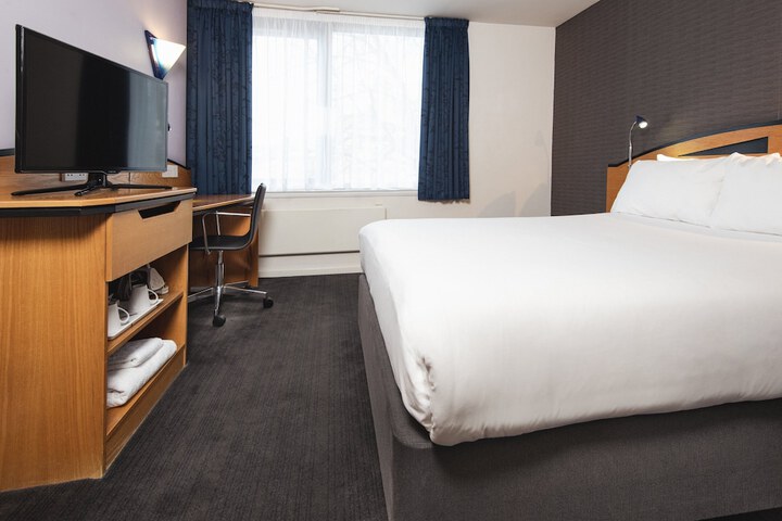 Room 15 of 53