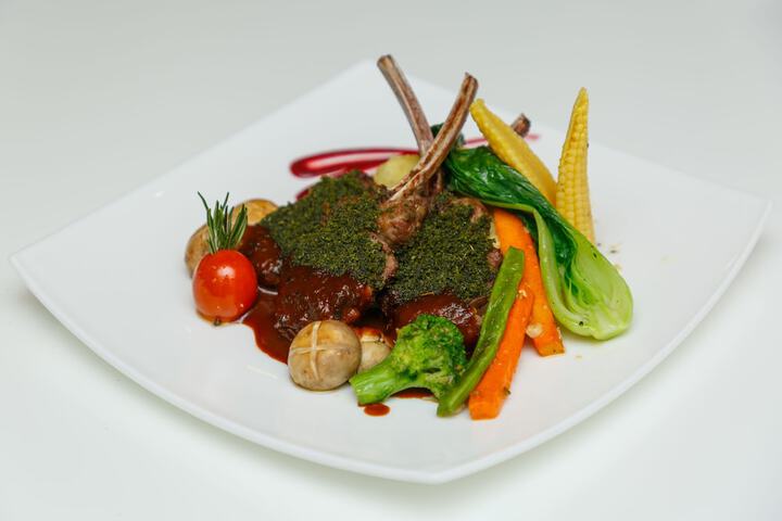 Dining 80 of 119