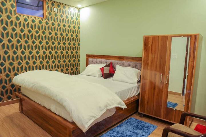 Room 14 of 23