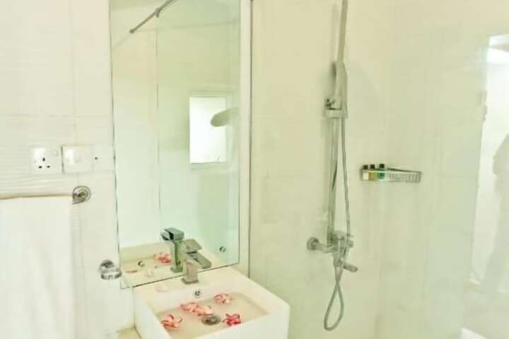 Room 15 of 43