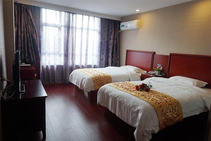 Room 26 of 44