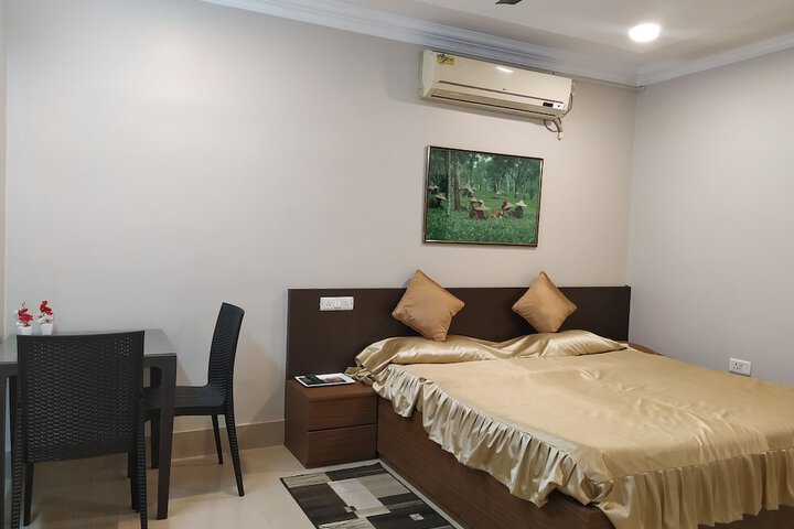 Room 19 of 50