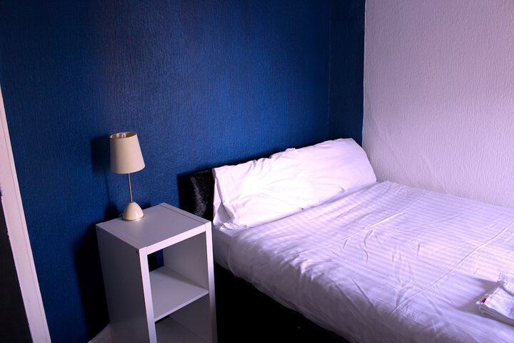 Room 46 of 106