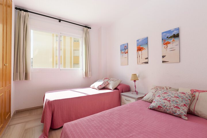 Room 4 of 24