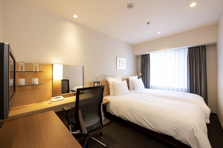 Room 20 of 237