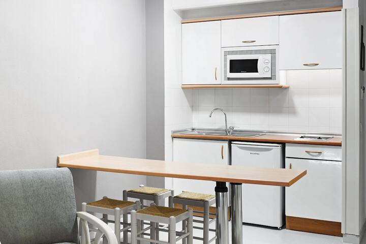 Private kitchenette