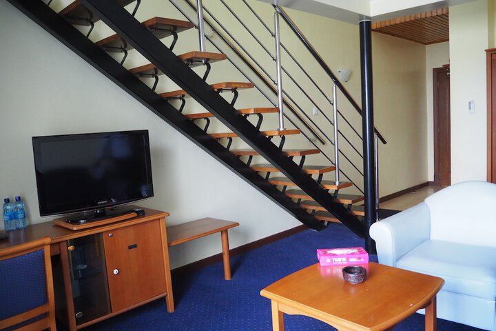 Room 22 of 50