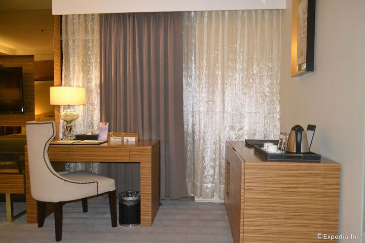 Room 15 of 40