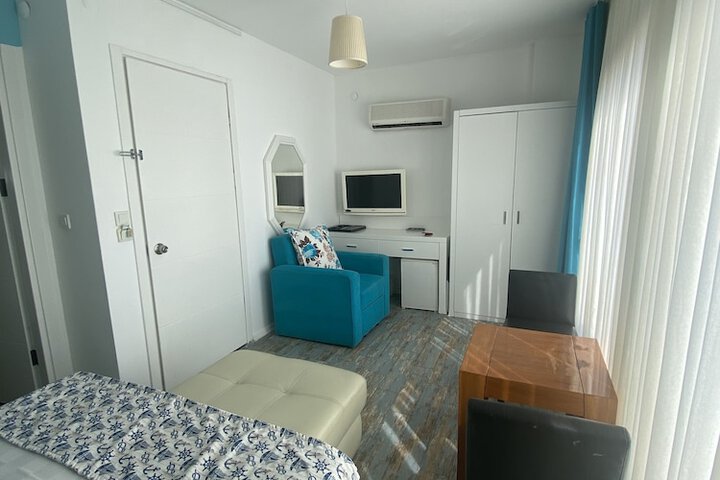 Room 19 of 258