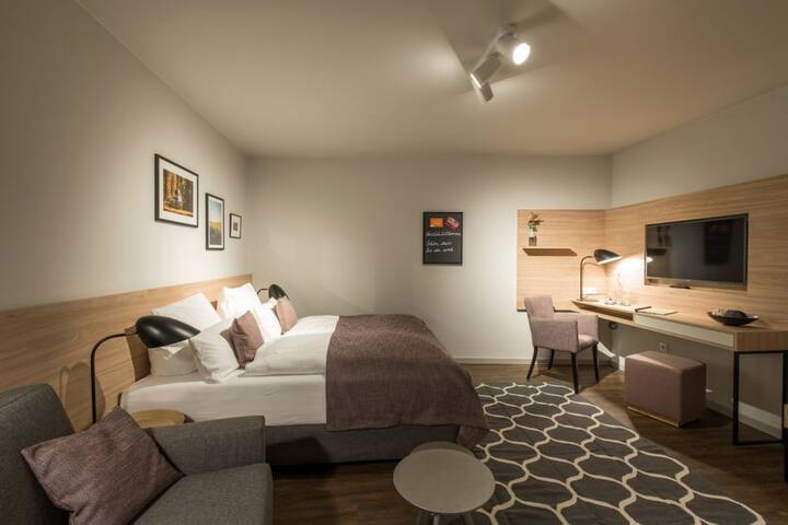 Room 10 of 40