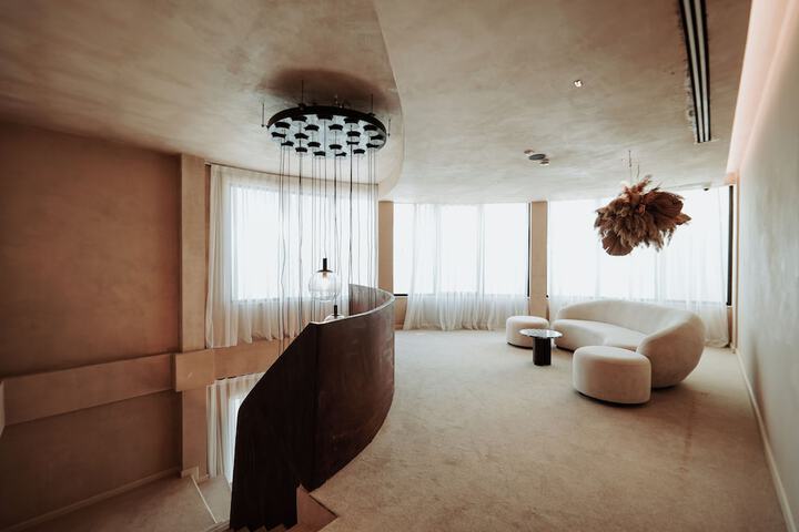 Hotel Interior 99 of 112