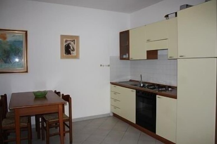 Room 16 of 66