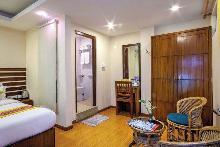 Room 18 of 26