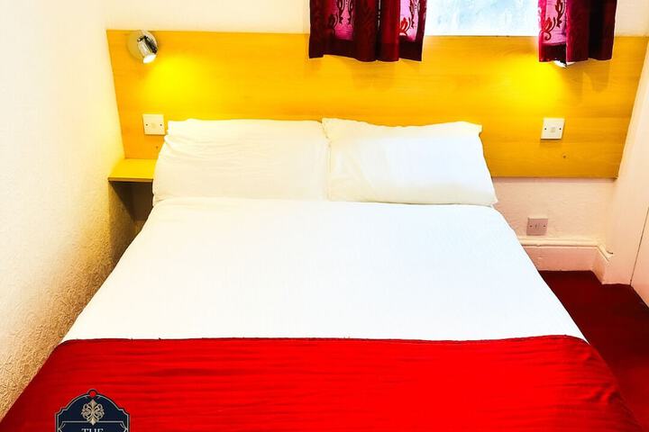 Room 20 of 49