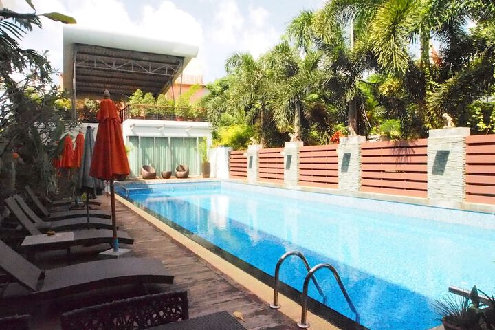Pool 52 of 62