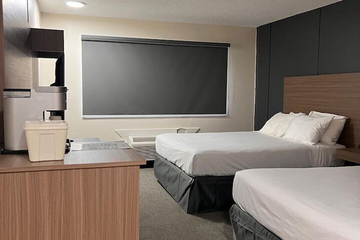 Room 12 of 52