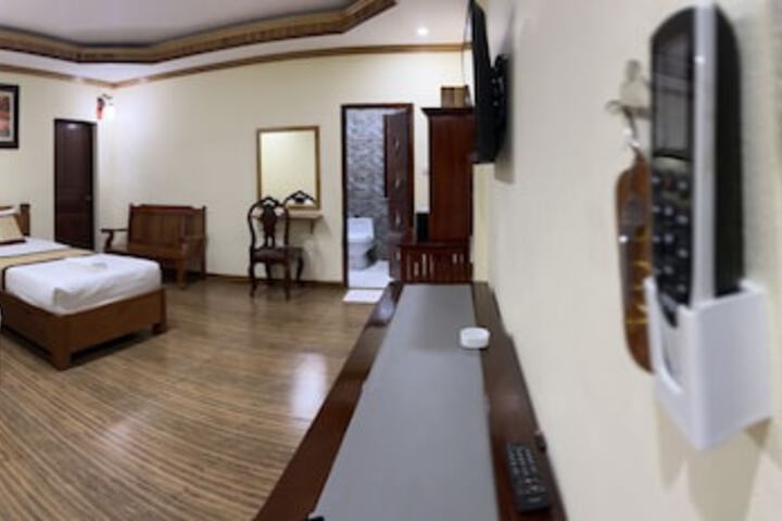 Room 10 of 50