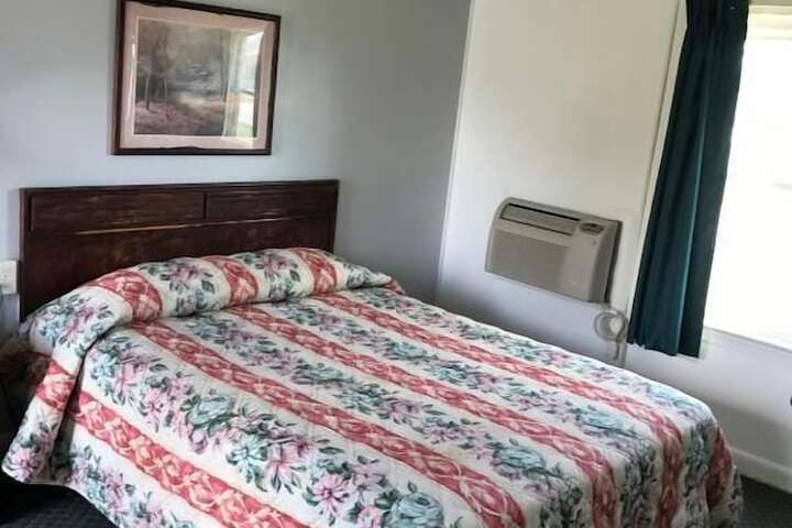 Room 5 of 23