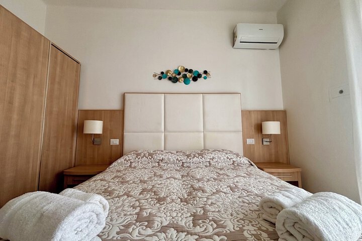 Room 5 of 58