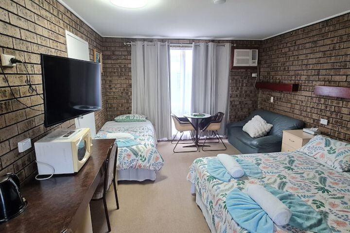 Room 16 of 52