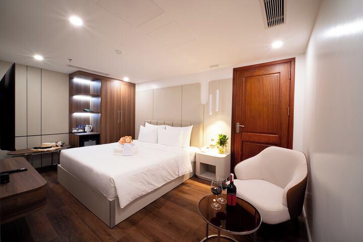 Room 3 of 50