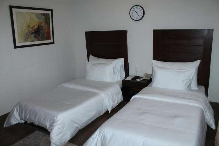 Room 5 of 20