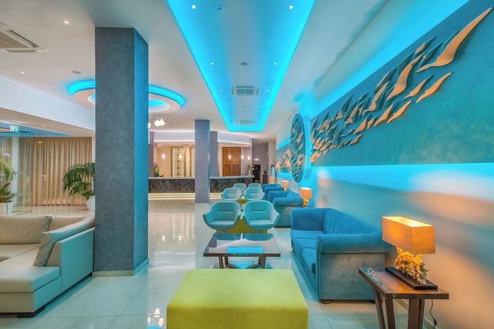 Guest Lobby