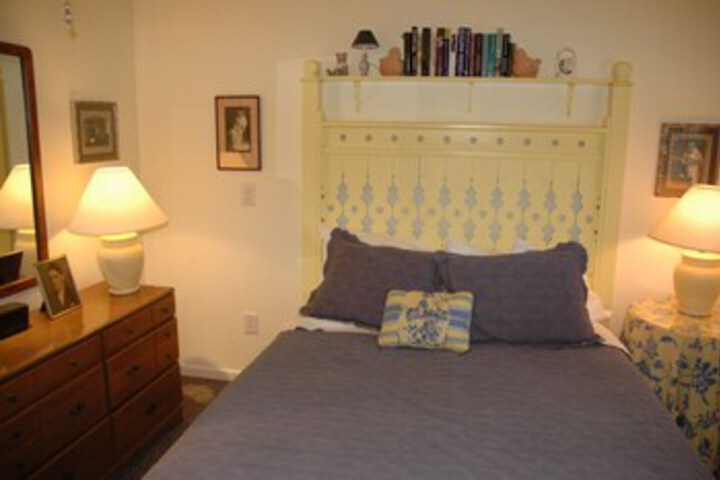 Room 172 of 250