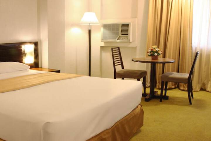 Room 4 of 26