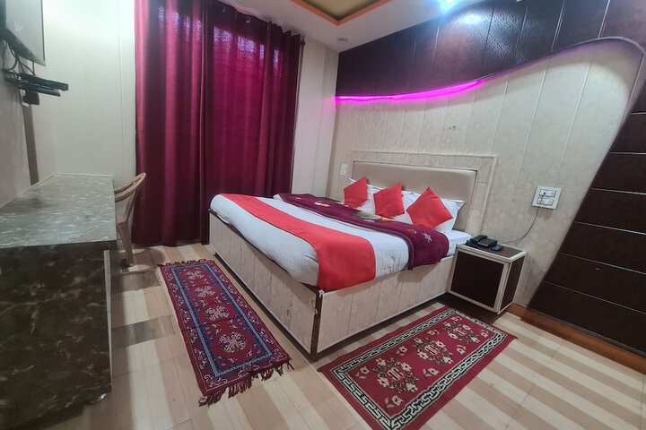 Room 27 of 45