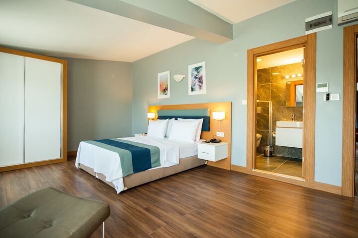 Room 20 of 39