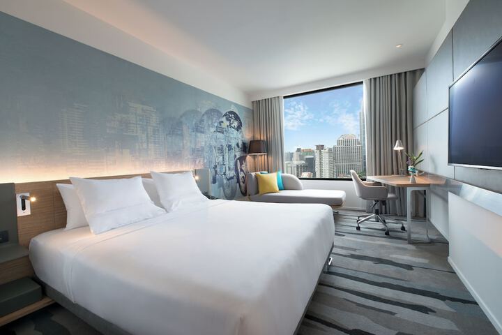 Room 27 of 59