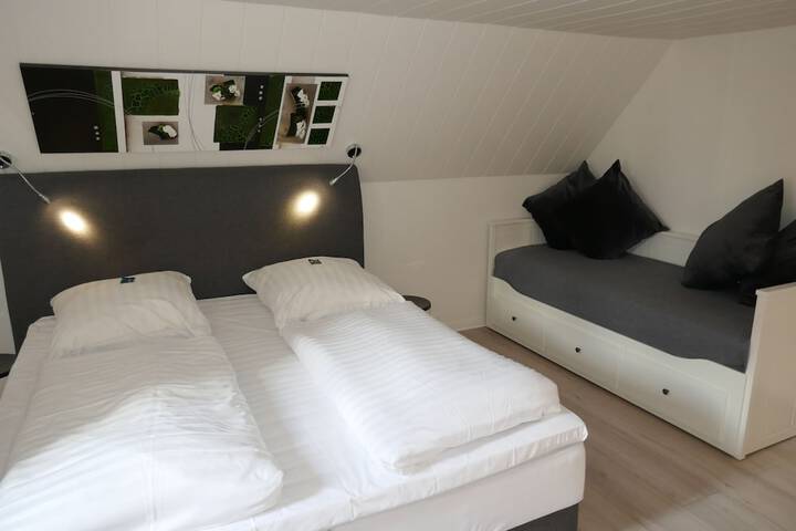 Room 18 of 52
