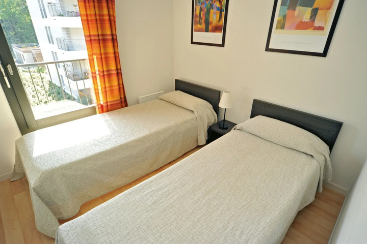 Room 3 of 21