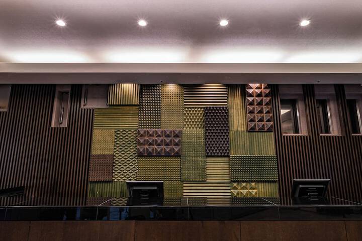 Hotel Interior 8 of 99