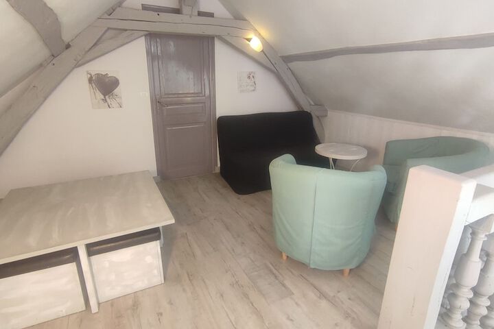 Room 10 of 70