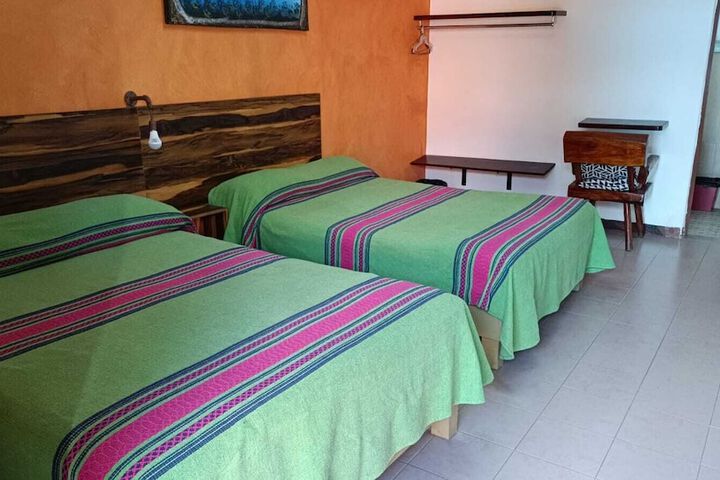 Room 8 of 36