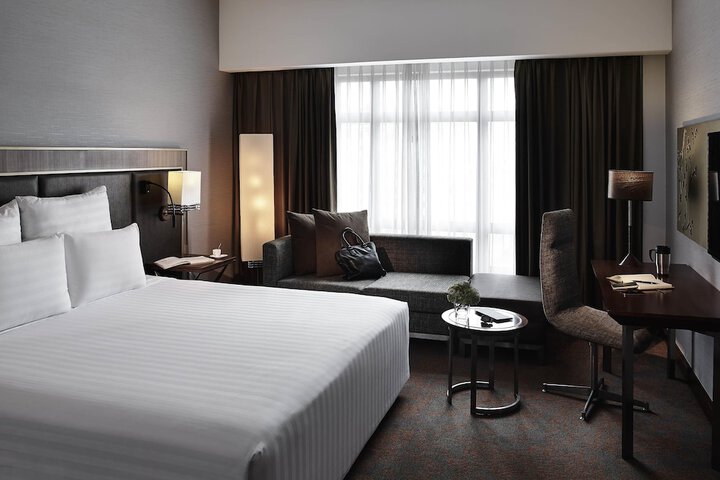 Room 25 of 110