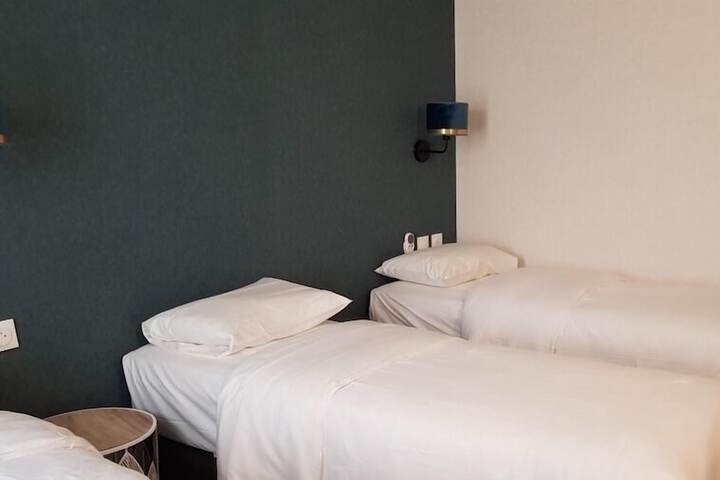 Room 7 of 38