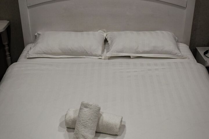 Room 16 of 22