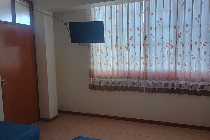 Room 6 of 17